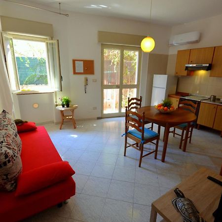 Naxos Sea Holiday Apartments Giardini Naxos Kültér fotó
